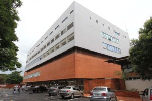 Inscrições abertas para processos seletivos do HC-UFU com quase 100 vagas para médicos e técnicos em enfermagem em Uberlândia