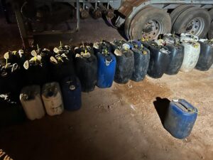 Mais de 1.300 litros de combustíveis adulterados são apreendidos em Uberlândia