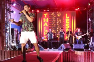 Cantor sertanejo Thales Lessa é preso suspeito de importunação sexual contra massagista de hotel em MG