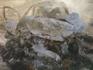 Mulher morre após colisão frontal entre dois carros na BR-040 em MG