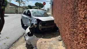 Homem morre em acidente entre moto e carro no Bairro Santa Maria, em Uberaba