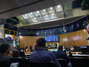 Vereadores aprovam recomposição salarial de 4% aos servidores municipais de Uberlândia com 25 votos a favor