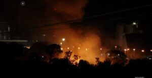 Após 10 horas, três incêndios em vegetação são controlados na região do Anel Viário Ayrton Senna, em Uberlândia | Triângulo Mineiro