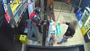 Dupla suspeita de roubo é baleada em confronto com a PM durante fuga em Uberlândia | Triângulo Mineiro