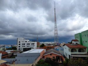 Frente fria faz temperatura chegar a 17 ºC no Triângulo e Alto Paranaíba; veja como fica o tempo durante a semana
