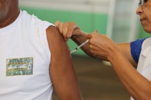 Gripe e sarampo: com baixa procura, campanha de vacinação é prorrogada em Uberaba | Triângulo Mineiro