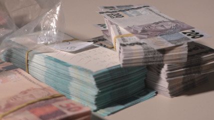 Fantástico revela: nunca se apreendeu tanto dinheiro falso no Brasil como hoje em dia