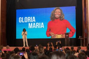 'Me orgulho de não ter tido medo e por viver cada experiência', disse Glória Maria durante palestra | Triângulo Mineiro