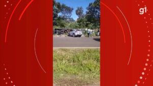 Ônibus bate de frente com carro e deixa três mortos na BR-153, em Centralina; criança é uma das vítimas | Triângulo Mineiro