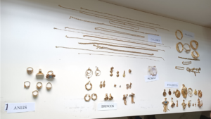 Pâmela Volp: Mais de 70 joias de ex-vereadora presa são apreendidas em Tupaciguara | Triângulo Mineiro