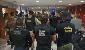Servidores públicos e detentos são investigados em operação contra entrada de celulares em prisões e outros crimes em Uberlândia | Triângulo Mineiro