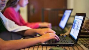 'Talentos de Futuro: garotas digitais': instituto em Uberlândia oferece curso gratuito para adolescentes e jovens interessadas em tecnologia