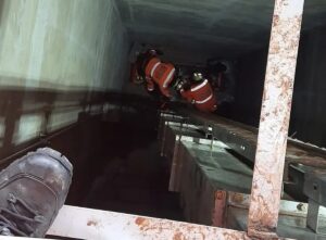 Trabalhador cai em fosso de 11 metros de altura e sobrevive em Minas Gerais | Triângulo Mineiro